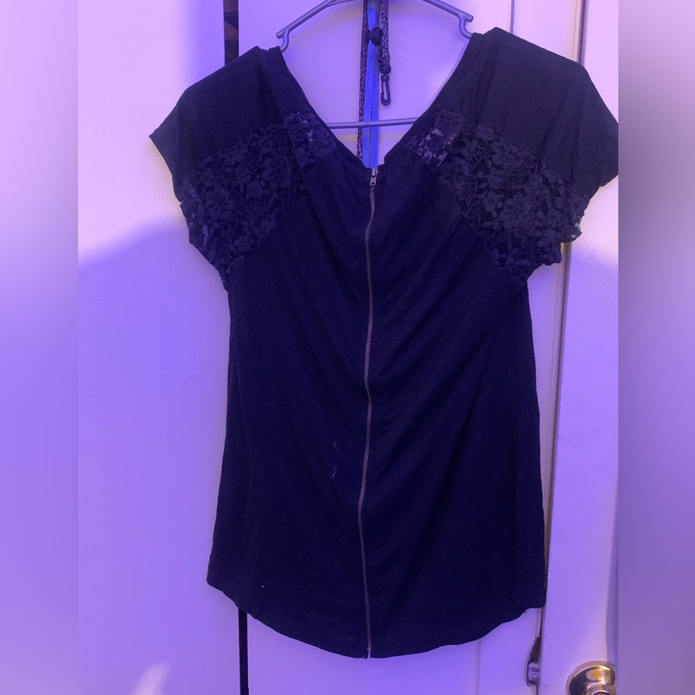 Shirts - Picture 3 of 3